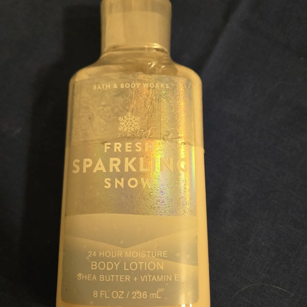 New Bath & Body Works Fresh Sparkling Snow Body Lotion 8 Fl Oz.